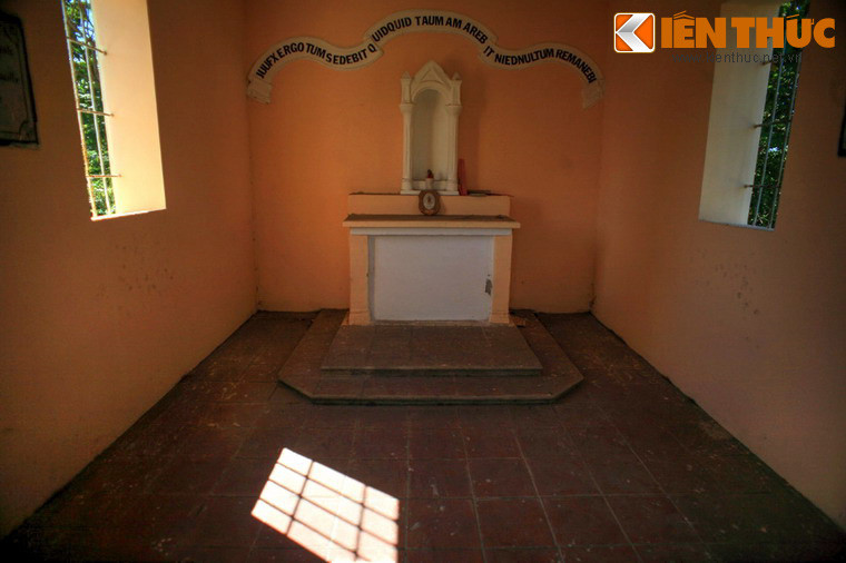 Sau 2 thế kỷ, những biến cố lịch sử đau thương trên bán đảo Sơn Trà đã bị dòng thời gian xóa nhòa. Điều còn lại ở nghĩa trang cổ xưa này là một khoảng không gian thoáng đãng và bình yên, như tấm lòng rộng mở và bao dung của con người Đà Nẵng.