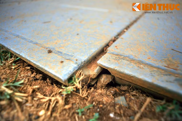 Theo đó, đến năm 2020 sân bay Nà Sản sẽ là sân bay nội địa cấp 4C, lượng hành khách vận chuyển đạt 0,9 triệu hành khách/năm, với 4 vị trí đỗ máy bay A320/321. Đến năm 2030, sân bay này sẽ có sản lượng vận chuyển đạt 1,5 triệu khách/năm, có 5 vị trí đỗ máy bay cho loại A320/321.