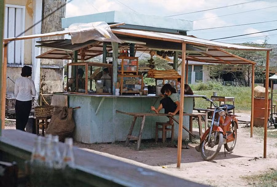 Sai Gon 1963 trong anh cua Pete Komada (1)