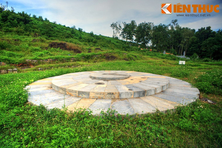 Giới nghiên cứu nhận định, đàn tế Nam Giao nhà Hồ là một di tích kiến trúc quý hiếm, không chỉ đối với lịch sử triều Hồ mà còn là một mắt xích quan trọng trong việc nghiên cứu lịch sử đàn tế và nghi lễ tế trời đất ở Việt Nam và trên thế giới.