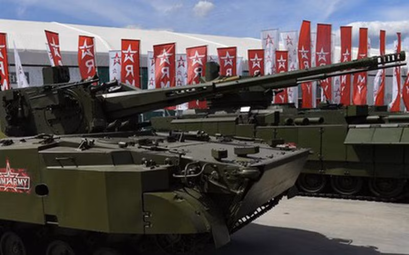 Được gắn trên khung gầm xe bọc thép đổ bộ BMP-3, 2S38 là tổ hợp pháo phòng không có thể tấn công máy bay không người lái, tên lửa hành trình, tên lửa không đối đất, các máy bay chiến thuật và trực thăng nhờ sử dụng các hệ thống phát hiện và theo dõi mục tiêu quang điện tử.