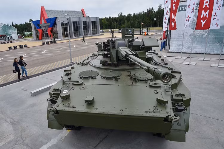 Pháo phòng không cỡ nòng 57mm sử dụng đạn dẫn đường có điều khiển cho xác xuất tiêu diệt mục tiêu lớn.