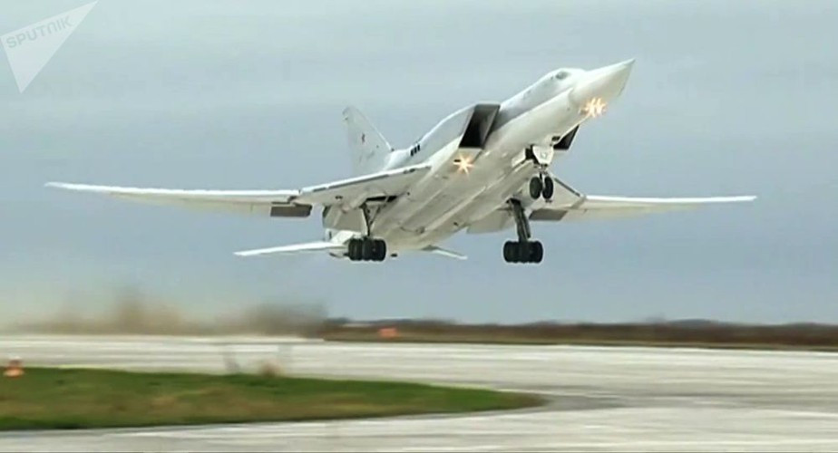 Sở dĩ phía Mỹ phải đặc biệt lo lắng là bởi tại thời điểm này có tới 2 nhóm tác chiến hàng không mẫu hạm của hải quân nước này hiện đang trực chiến ngoài khơi Vịnh Ba Tư.