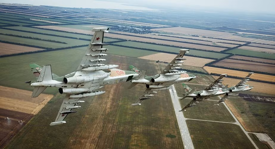 Su-25SM3 đã thực hiện tốt nhiệm vụ tấn công mục tiêu mặt đất tại Syria nhờ dàn hỏa lực mạnh mẽ gồm tên lửa không đối đất, rocket không điều khiển, bom dẫn đường và bom rơi tự do... phân bổ tại 8 điểm treo dưới cánh.