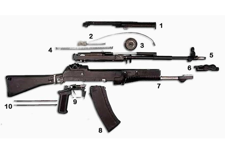 Súng có chế độ nạp đạn tự động đặc biệt kết hợp giữa áp lực khí nén và trích khí, hay còn được gọi là trích khí kết hợp lùi dài có chia xung giữ chậm thế hệ mới, được gọi với thuật ngữ “lùi chia xung” cho phép phân bổ độ giật của súng giúp xạ thủ tối ưu độ chụm của đạn.