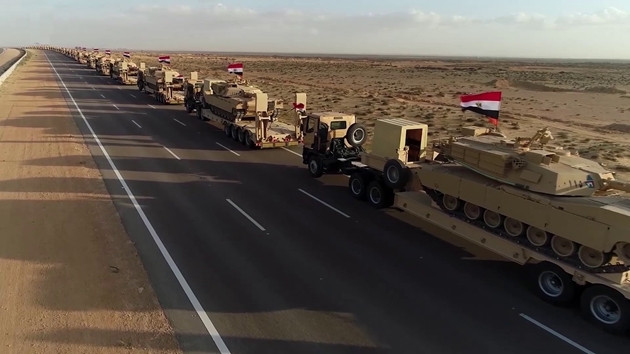 Khác với lần triển khai hồi tháng 5/2020, số vũ khí được vận chuyển một cách khá bí mật thì trong lần này, hình ảnh đoàn xe chở tăng Abrams được chính Ai Cập công bố. Theo DEBKAfile, hồi cuối tháng 5/2020, một lượng lớn tăng T-72 và xe bọc thép chỏ quân (APC) của Ai Cập đã đến Libya để củng cố binh lực chp Tướng Khalifa Haftar của LNA.
