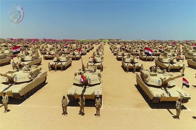 Hiện không rõ những cỗ tăng Abrams của Ai Cập sẽ phòng thủ thế nào một khi bị máy bay không người lái Thổ Nhĩ Kỳ tấn công. Bởi theo những thống tin được công bố, những cỗ tăng này không được trang bị hệ thống phòng vệ chủ động (APS).