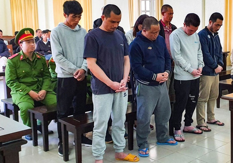 Ngày 16/12/2019, TAND tỉnh Lâm Đồng đã tuyên phạt Trần Quang Hiển án chung thân về tội “Giết người”, 3 năm tù về tội “Tàng trữ trái phép chất ma túy”, tổng hình phạt là tù chung thân, còn nhóm đàn em của Hiển chịu mức phạt tù từ 3 đến 20 năm tù về nhiều tội danh khác nhau.