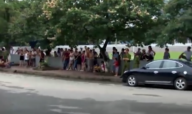 Tưởng rằng sau hai năm vụ án đã bị chôn vùi, Dương và Khuê đã lọt tội nhưng cuối cùng chúng vẫn bị bắt giữ. “Lưới trời lồng lộng, thưa mà khó lọt”, hai kẻ thủ ác cuối cùng cũng đã nhận được sự trừng trị đích đáng của pháp luật.