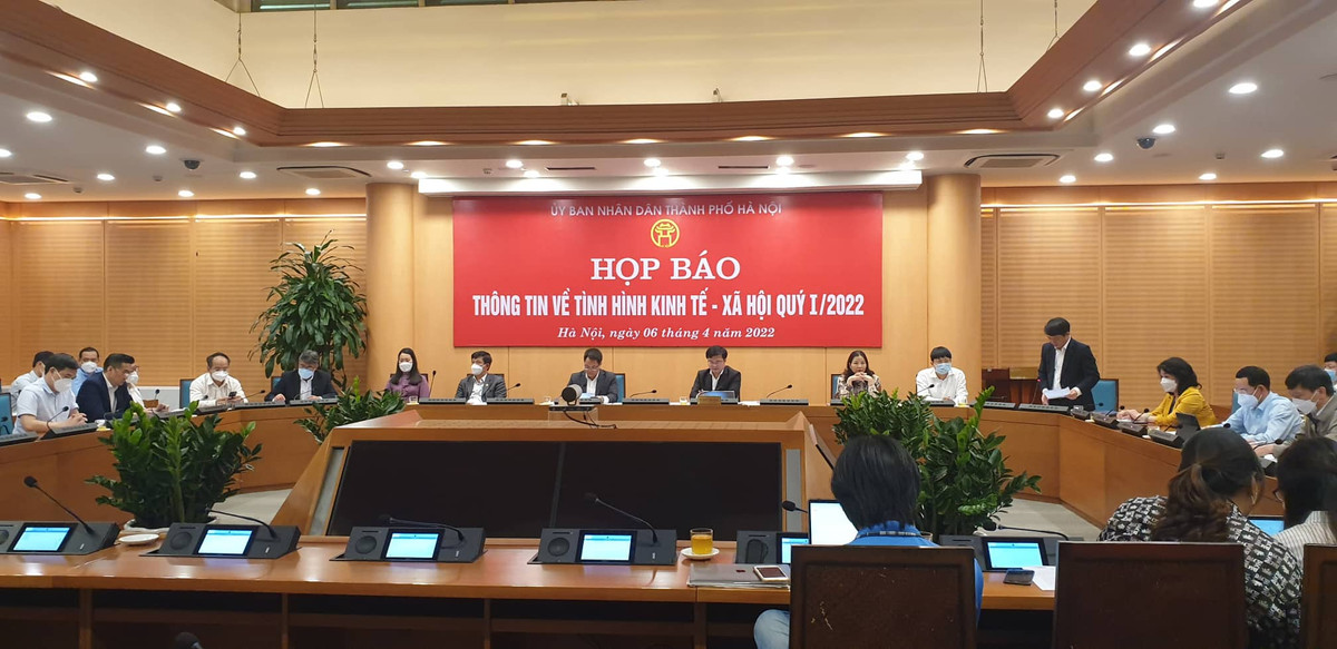 Ha Noi: Tu 0h ngay 8/4, karaoke, massage, quan bar hoat dong tro lai