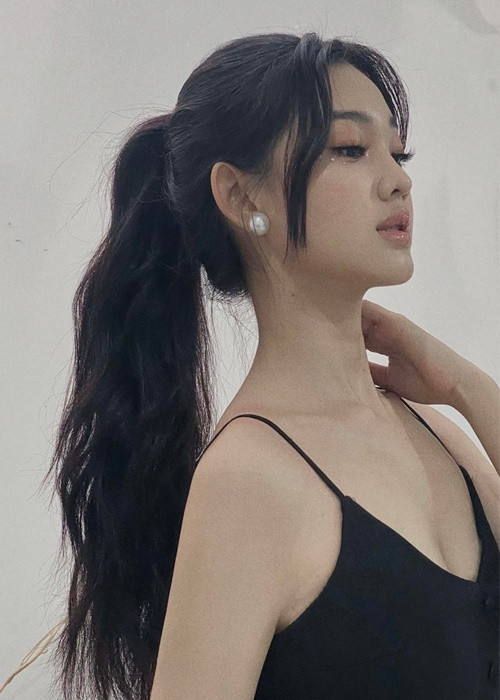 Gia đình đã khuyên nhủ, muốn Bé Quyên tiếp tục việc học để có công ăn, việc làm, cuộc sống ổn định trong tương lai. Ảnh: FBNV