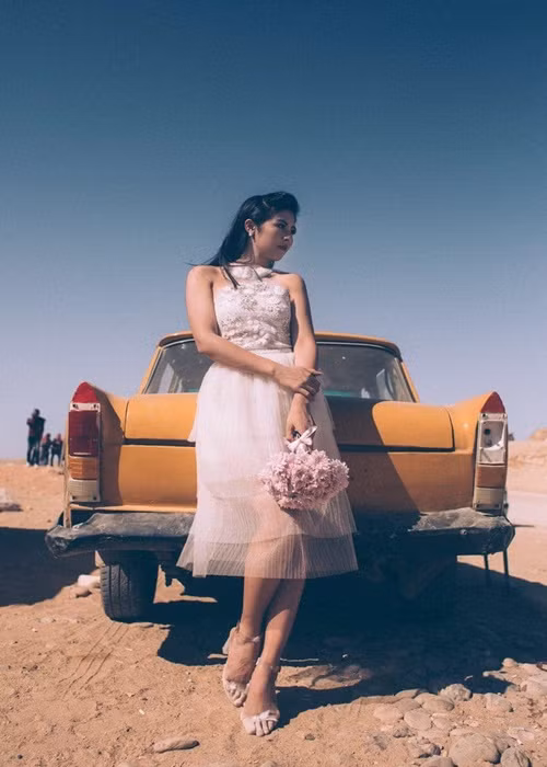 Hoa hậu Việt Nam 2010 lên xe hoa ở tuổi 33.