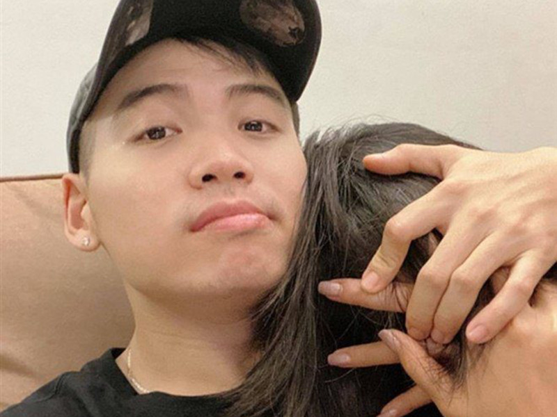 4 năm qua, H’hen Niê và bạn trai hết chia tay rồi lại tái hợp. Vào tháng 6/2020, Tuấn Khôi cập nhật trạng thái độc thân và xóa những chia sẻ liên quan đến người đẹp làm dấy nghi vấn cả hai chia tay. Tuy nhiên, vào tháng 7/2020, Tuấn Khôi bất ngờ khẳng định chưa bao giờ viết dòng trạng thái độc thân.