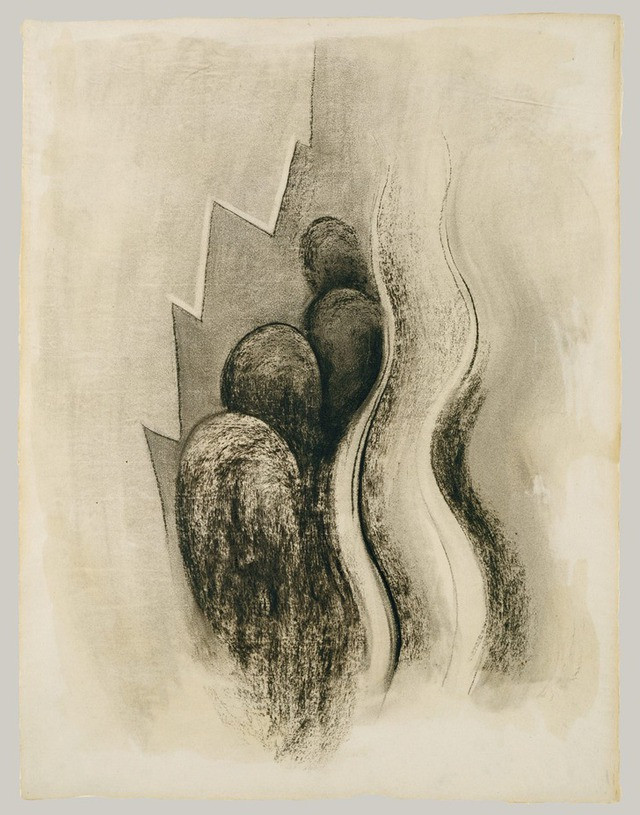 Bức Drawing XIII của Georgia O'Keeffe: Georgia O'Keeffe hoàn thành bức vẽ này vào năm 1915 khi đang giảng dạy tại một trường đại học và khi đang nghiên cứu về nghệ thuật trừu tượng. Vào thời điểm đó, các nghệ sĩ có xu hướng vẽ các hình dạng theo hướng hình học hơn, vì vậy nữ họa sĩ đã tập trung vào các hình dạng tự nhiên và dành một loạt các bức vẽ cho chúng. Sau đó, cô đã gửi những bức vẽ này cho bạn mình, người này đã mang chúng đến một phòng trưng bày. Anh ấy nhận thấy chúng là “những thứ tinh khiết nhất, tốt nhất, chân thành nhất, xứng đáng để vào phòng trưng bày trong một thời gian dài". Người bạn này đã trưng bày một số bức vẽ mà không có sự cho phép của O'Keeffe. Sau khi phát hiện ra tác phẩm của mình đang được trưng bày, cô đã tranh cãi với người bạn của mình, nhưng cuối cùng đã đồng ý để cuộc triển lãm tiếp tục.
