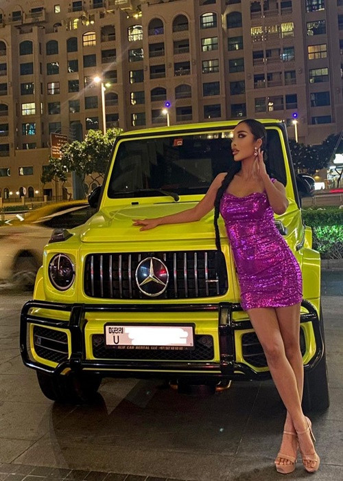 Cuộc sống của Kiko Chan ở Dubai đầy sang chảnh.