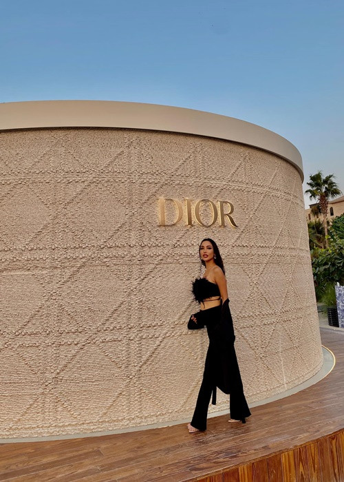 Người đẹp cho biết, khi mới sang Dubai, cô gặp một số khó khăn để thích nghi với môi trường mới. Hiện Kiko Chan đã quen thuộc với cuộc sống tại đây.