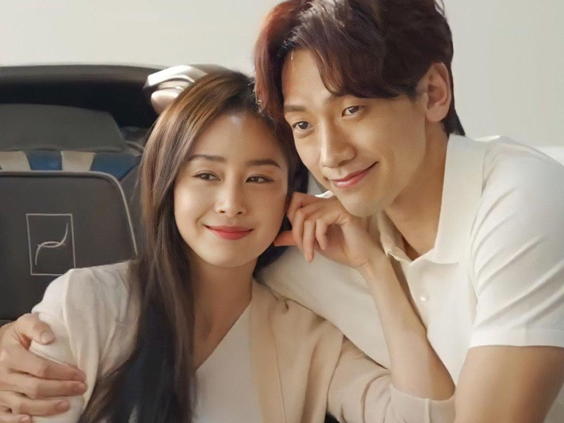 Kim Tae Hee từng bị phát hiện tới bệnh viện đông lạnh trứng vào một ngày mưa. Hiện tại, nữ diễn viên đã là bà mẹ hai con. Ảnh: Zing