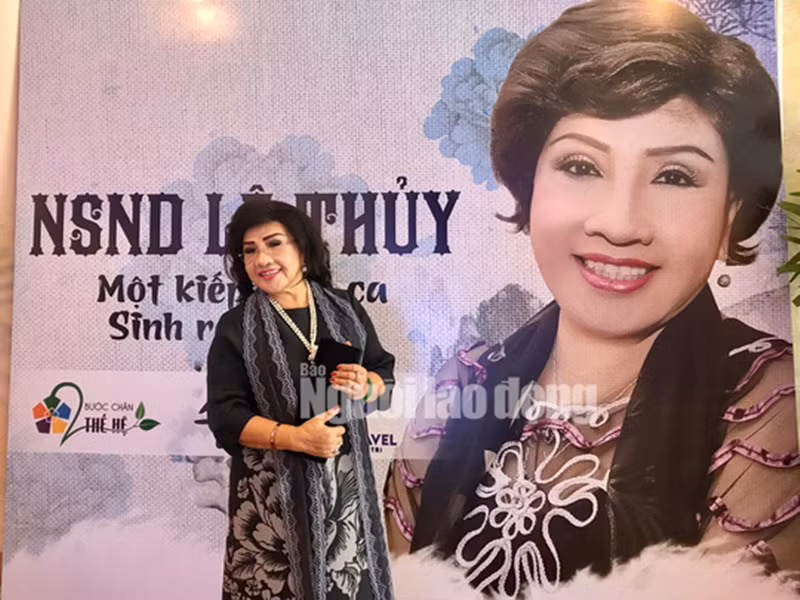 Nữ nghệ sĩ từng đoạt Huy chương Vàng giải Thanh Tâm - giải thưởng danh giá nhất ở lĩnh vực cải lương trong thập niên 1950-1960 vào năm 16 tuổi. Năm 2012, bà được trao danh hiệu NSND. Ảnh: Người lao động