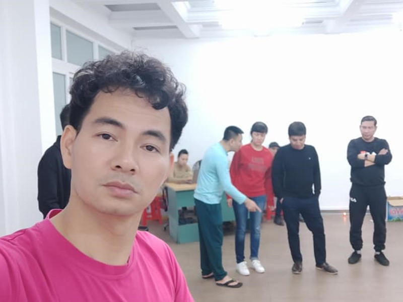 Mỗi năm khi cận kề Tết Nguyên đán, Xuân Bắc tập luyện ngày đêm cùng các đồng nghiệp cho chương trình Táo Quân.