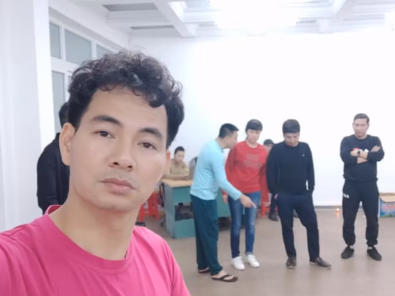 Mỗi năm khi cận kề Tết Nguyên đán, Xuân Bắc tập luyện ngày đêm cùng các đồng nghiệp cho chương trình Táo Quân.