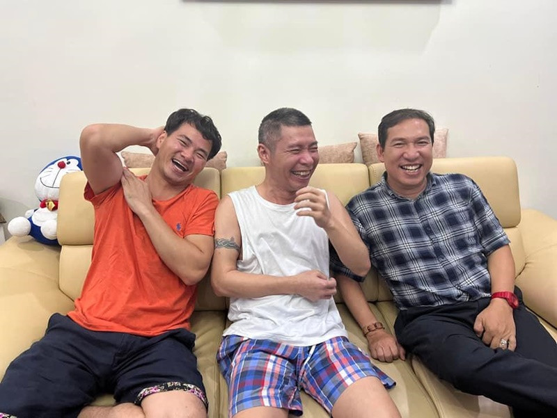 Xuân Bắc thân thiết với nhiều nghệ sĩ hài như Công Lý, Quang Thắng.