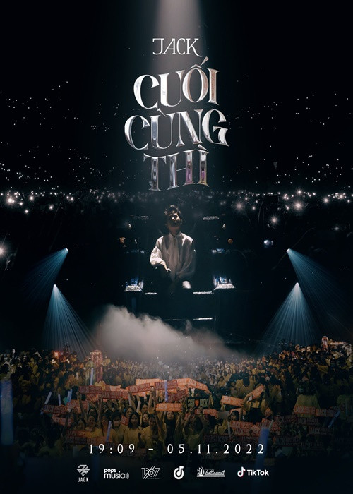 Đầu tháng 11/2022, Jack tung ca khúc “Cuối cùng thì”. MV ca khúc này là một màn trình diễn, lấy bối cảnh sân khấu, cũng là show diễn chỉ có Jack và fan, diễn ra trong tháng 10/2022. Ảnh: FBNV