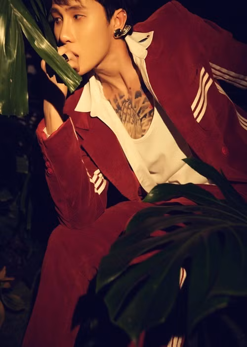 Tháng 10/2022, có thông tin Jack đã rời công ty quản lý nghệ sĩ thuộc DatVietVAC sau 3 năm gắn bó. Ảnh: FBNV