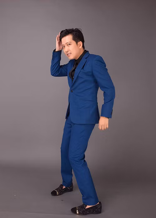 Sau clip tố Trường Giang lớn tiếng sau khi lái xe gây tai nạn giao thông, công an huyện Nhà Bè, TP HCM xác nhận nam danh hài có mặt trên xe nhưng không trực tiếp cầm lái chiếc ô tô đã tông vào đuôi xe phía trước trên đường Nguyễn Hữu Thọ. Ảnh: FBNV