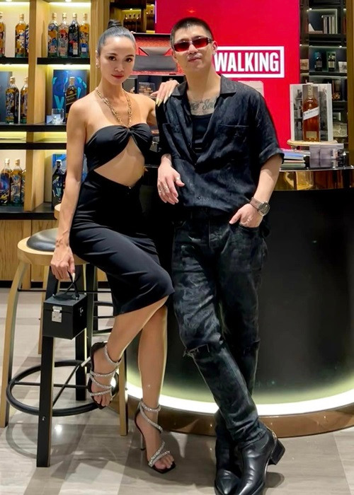 Cường Seven rất thoải mái về vấn đề trang phục của Vũ Ngọc Anh.