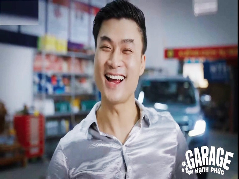 “Gara hạnh phúc” được nhiều khán giả yêu thích bởi những tình huống hài hước. Điều này thể hiện khi những cái tên “Trung trâu”, “Cá đông lạnh”, "Chị đường Cẩm Khê"… xuất hiện liên tục trên các diễn đàn. Ảnh: Tiền Phong