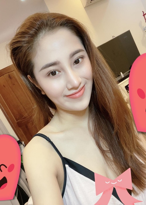 Nhan sắc đời thường của "ngọc nữ Bolero" Tố My được nhiều người khen ngợi gây ấn tượng không kém trên sân khấu.