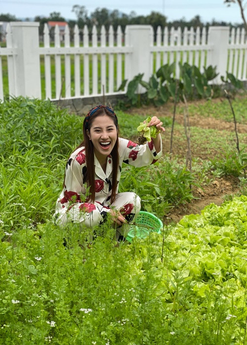 Nhờ hát Bolero, Tố My tậu được nhà 5 tỷ đồng, mua xe hơi.