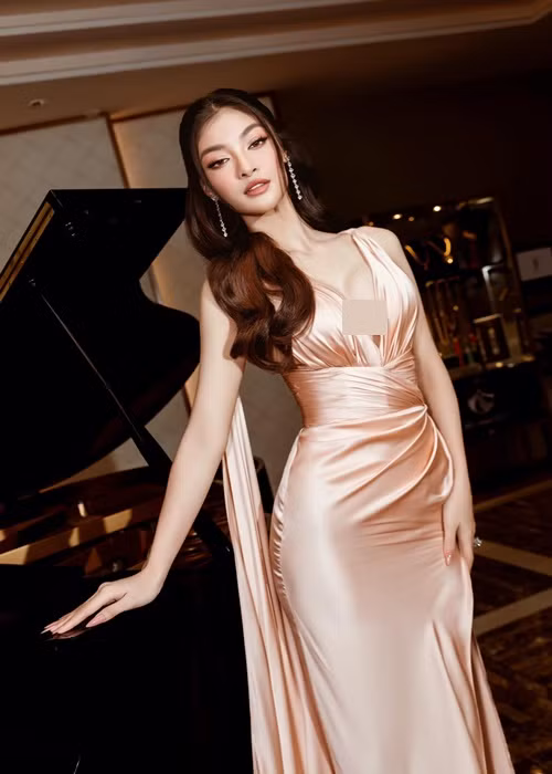 Kiều Loan không chỉ hát tại các sự kiện mà còn phát hành các sản phẩm âm nhạc.