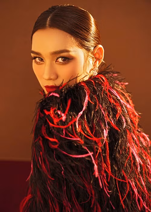 Cuoi nhiem ky Hoa hau Viet Nam 2020, Do Ha “lot xac” sac sao