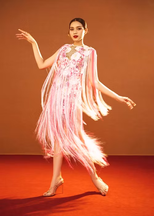 Nàng hậu chia sẻ, tuy rằng nhiệm kỳ của mình sắp khép lại nhưng cô vẫn thực hiện các dự án thiện nguyện và lan tỏa nhiều điều tốt đẹp đến cộng đồng.