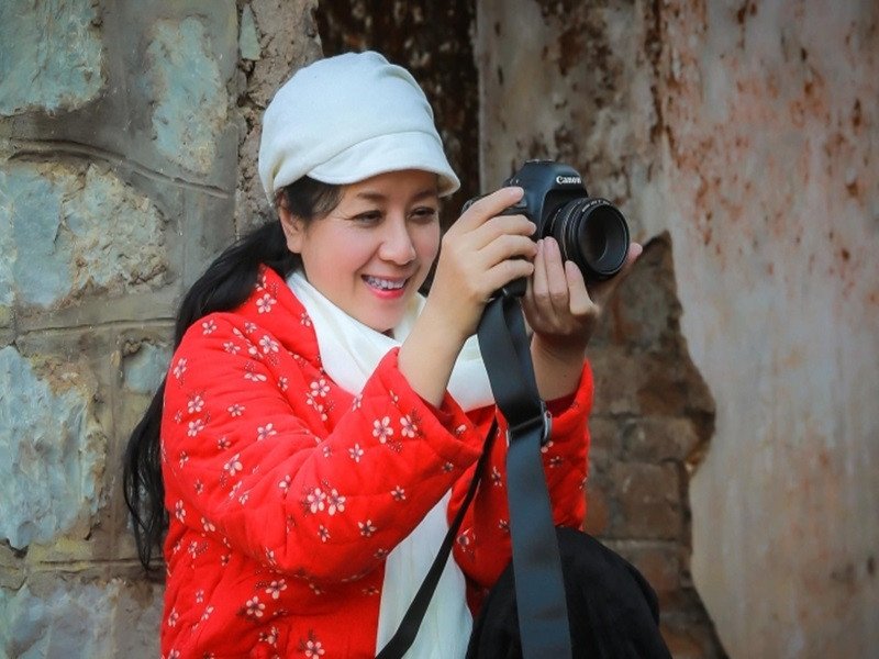 Chiều Xuân mua máy ảnh và quyết tâm chụp thử. Thời điểm Hà Nội giãn cách xã hội do dịch COVID-19, nữ nghệ sĩ nghiêm túc học từ cách chụp ảnh đến chỉnh ảnh cơ bản. Nhiều bức ảnh của cô đã đạt giải thưởng, xuất hiện trong các bảng xếp hạng nhiếp ảnh uy tín. Ảnh: VTC