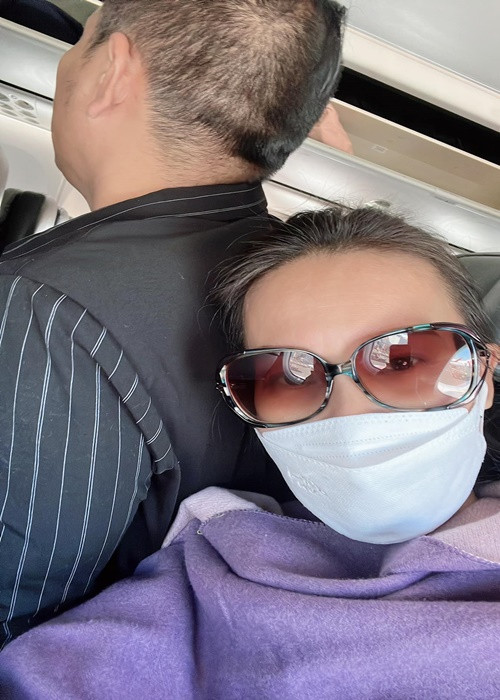 Cẩm Ly gia nhập công ty của nhạc sĩ Minh Vy năm 1996 nhưng mãi đến năm 1999, cả hai mới hẹn hò. Ảnh: FBNV