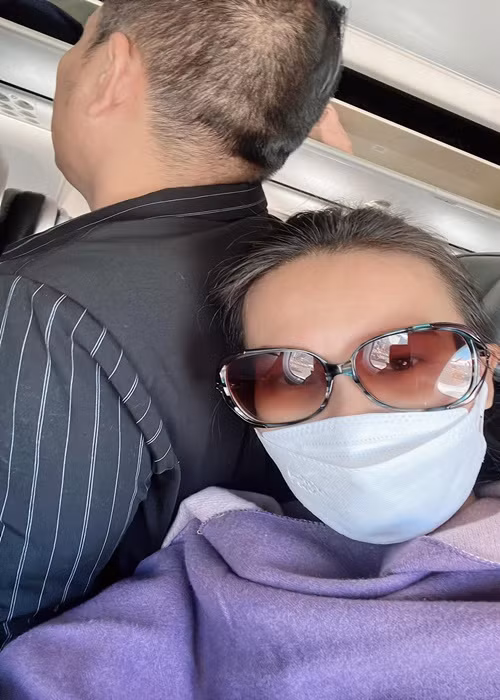 Cẩm Ly gia nhập công ty của nhạc sĩ Minh Vy năm 1996 nhưng mãi đến năm 1999, cả hai mới hẹn hò. Ảnh: FBNV