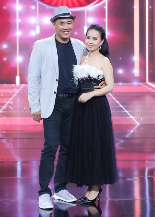 Thực tế, không ít lần nhạc sĩ Minh Vy tỏ ra yêu thương, chiều chuộng Cẩm Ly. Ảnh: Người đưa tin