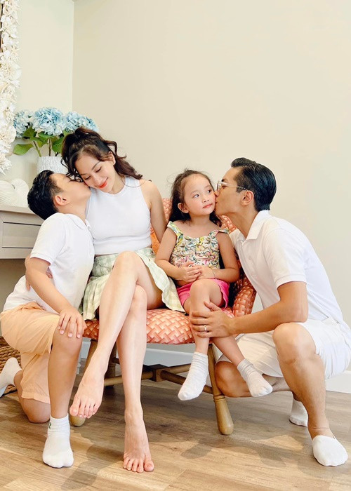 Khánh Thi và Phan Hiển thừa nhận cả hai mâu thuẫn rất nhiều lần nhưng căng thẳng nhất vào lúc COVID-19 năm 2021. Khi ngồi lại nói chuyện, cả hai đều hiểu do những điều khách quan.