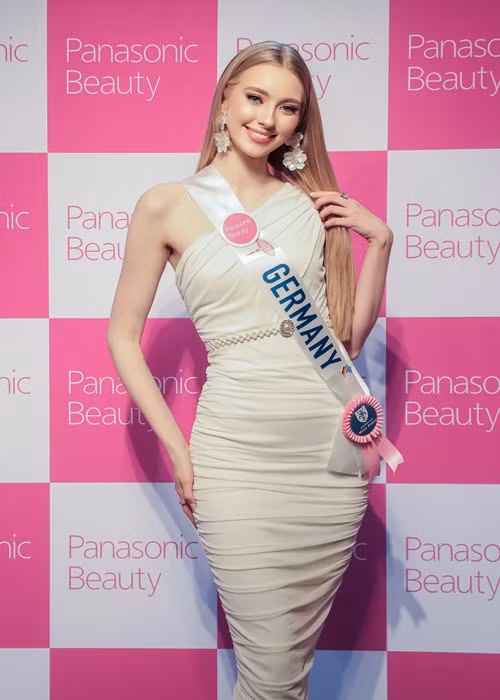 Hoa hậu Quốc tế Jasmin Selberg yêu thích du lịch. Ảnh: Hoa hậu Quốc tế