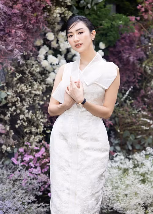 Mới đây, khi rộ tin đồn một mỹ nhân Việt bị đánh ghen ở tòa nhà Landmark 81, một số cư dân mạng bất ngờ réo tên Á hậu Hà Thu.