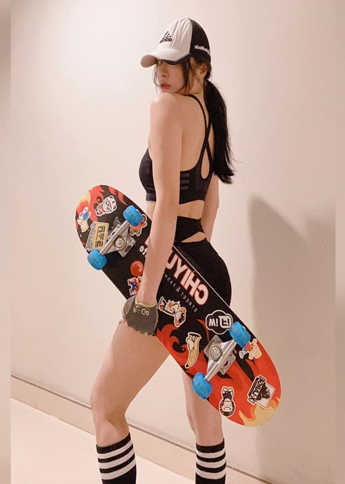 Bạn gái cũ của Lương Bằng Quang từng tâm sự, nhiều người có cái nhìn phiến diện về cô chỉ vì cô nổi loạn, gợi cảm. "Tôi không thể đi giải thích về bản thân với tất cả nhưng gợi cảm không có nghĩa là dễ dãi”, Yaya Trương Nhi trải lòng.