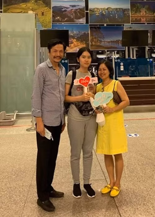 Trong mắt của nghệ sĩ Trung Anh, con gái vẫn không thay đổi gì sau 1 năm du học, vẫn còn có tính trẻ con và đôi chút bướng bỉnh.