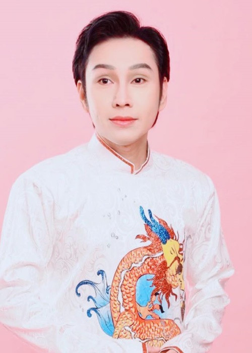 Vũ Luân không thể để người yêu chờ đợi cũng như đủ bản lĩnh để đồng ý cho bạn gái bỏ nhà theo mình vì vậy anh quyết tâm chia tay. Những năm qua, Vũ Luân độc thân. Ảnh: FBNV