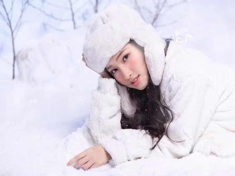 Nhan sắc của người đẹp khiến fan "đổ đứ đừ".