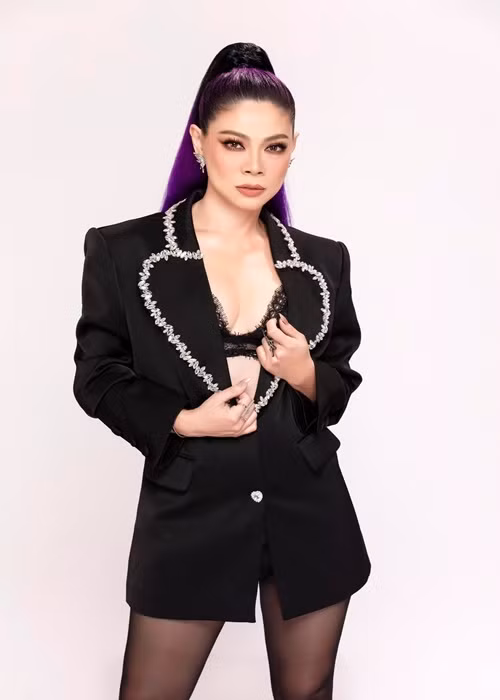 Giống như nhiều ca sĩ thuộc hệ 7x, 8x, Thanh Thảo bị một số người chê hết thời. Nữ ca sĩ cho biết, cô chưa bao giờ buồn nếu ai đó nói vậy. Ảnh: FBNV