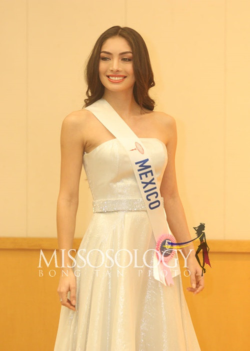 Yuridia Duran - đại diện Mexico sở hữu gương mặt cuốn hút, hình thể gợi cảm. Nhiều người đặt kỳ vọng Yuridia Duran sẽ mang về vương miện thứ 3 cho nhan sắc Mexico.