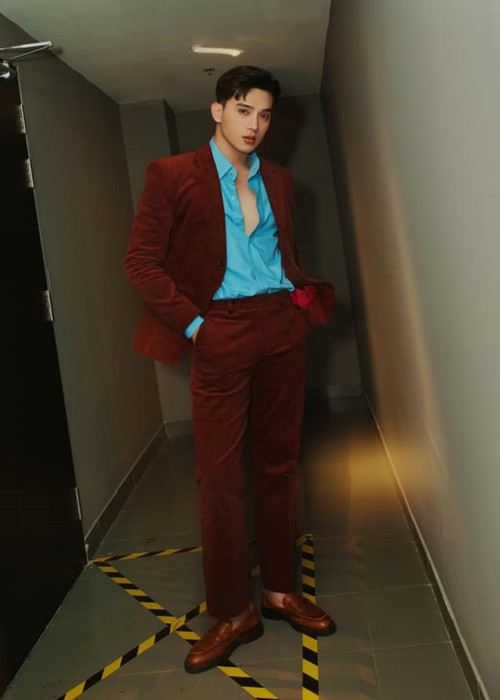 Trong dàn sao nam Việt có chiều cao “khủng”, Thuận Nguyễn cao khoảng 1m88.