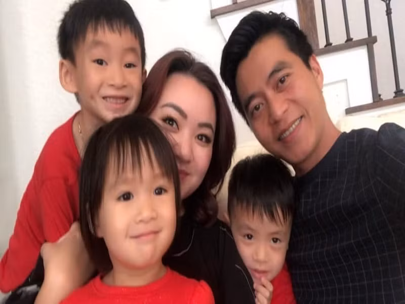 Ca sĩ nổi tiếng một thời Xuân Mai lập gia đình vào năm 2015 ở Mỹ. Cô và chồng có với nhau 3 người con: 2 trai, 1 gái. Ảnh: Vietnamnet